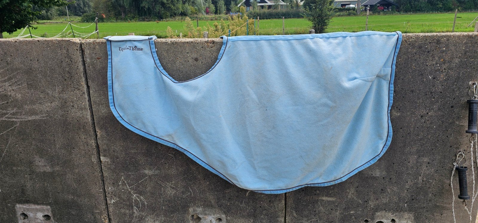 fleece uitrijdeken 150 cm, Dieren en Toebehoren, Overige merken, Zo goed als nieuw, Blauw, Deken