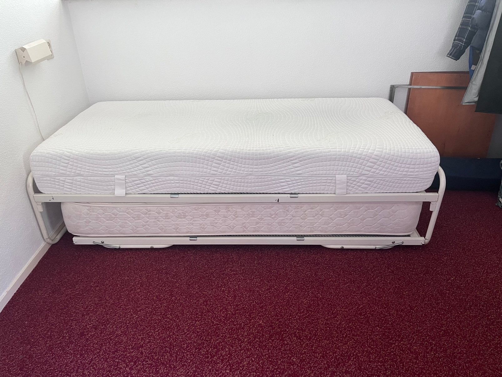 Bed (Onderschuifbed) incl. matrassen, Ophalen, Gebruikt, Eenpersoons, Wit