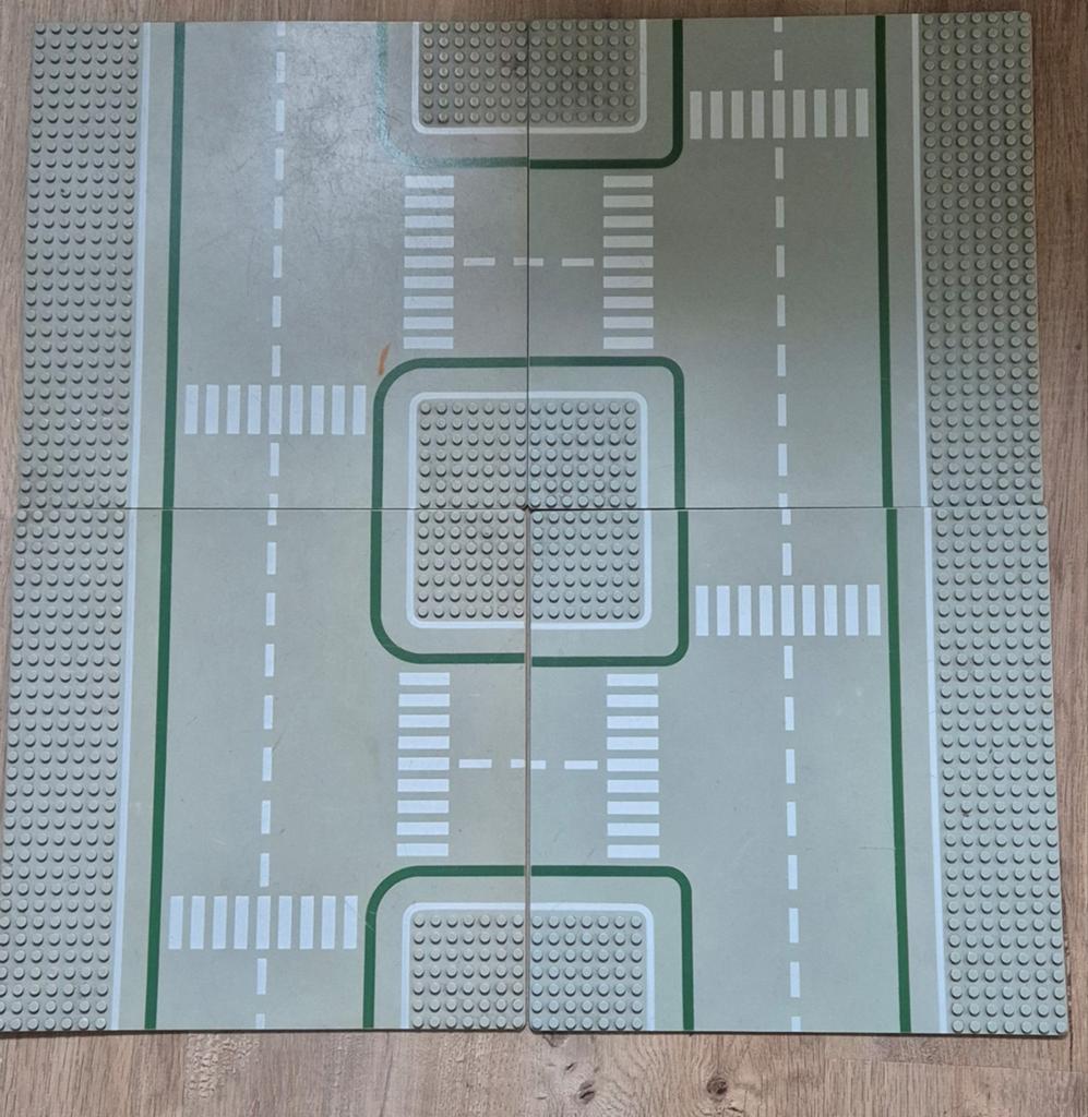 4 Lego T-kruisingen - Gebruikt maar goed schoon te maken, Ophalen of Verzenden, Gebruikt, Grondplaat, Lego