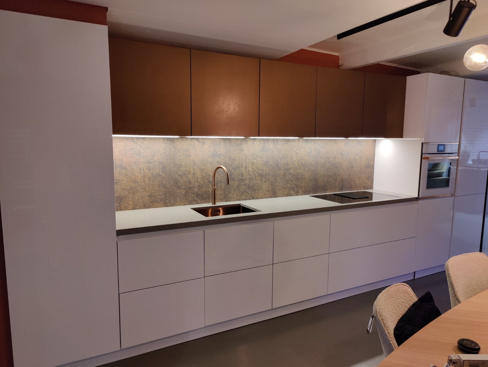 Complete showroomkeuken, van €19.657,15 voor €8.950,-, Ophalen, Wit, Nieuw, Enkelwandige keuken