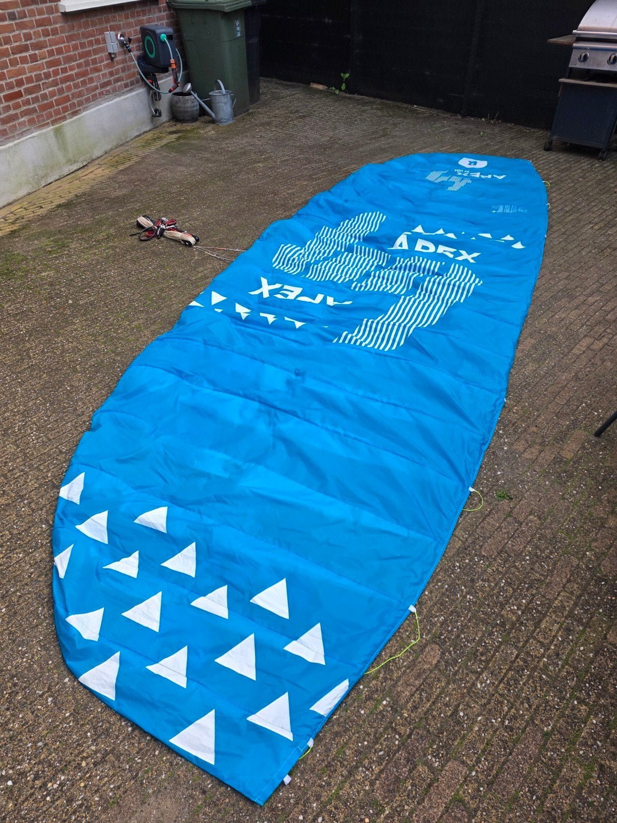 HQ4 Apex 8m depower kite (flyboard, buggy, kiteski), Ophalen of Verzenden, Zo goed als nieuw, Vierlijns, Vlieger