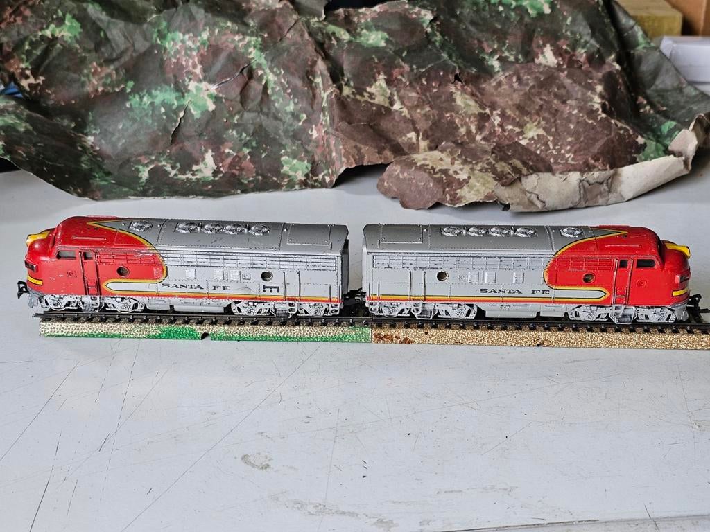 Modeltrein Ho marklin SANTE-FE usa lokomotief, Hobby en Vrije tijd, Modeltreinen | N-Spoor, Zo goed als nieuw, Locomotief, Wisselstroom