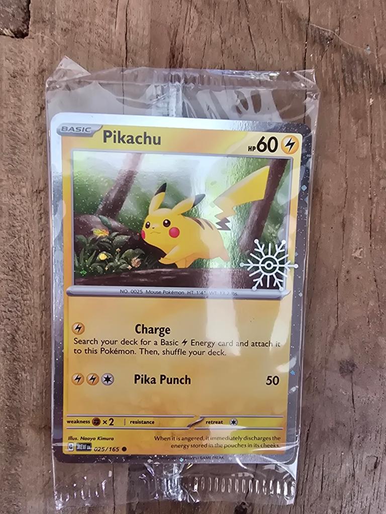 Pikachu Pokémon Kaart 025/165 - Nieuw in Seal, Hobby en Vrije tijd, Verzamelkaartspellen | Pokémon, Ophalen of Verzenden, Nieuw