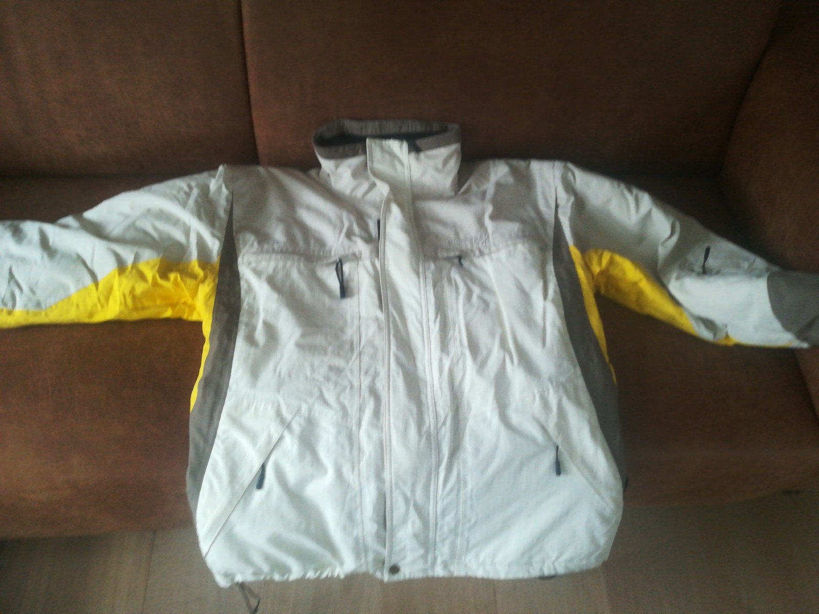 Heren wintersport jas
Maat XL
Praktische jas,, Ophalen of Verzenden, Maat 56/58 (XL), Jack