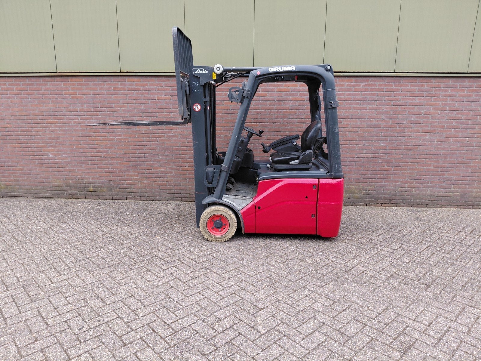linde E15 Elektrische 3-wieler heftruck, Linde Toyota Hyster Komatsu Nissan jungheinrich Still Halla, Heftruck, Ophalen of Verzenden