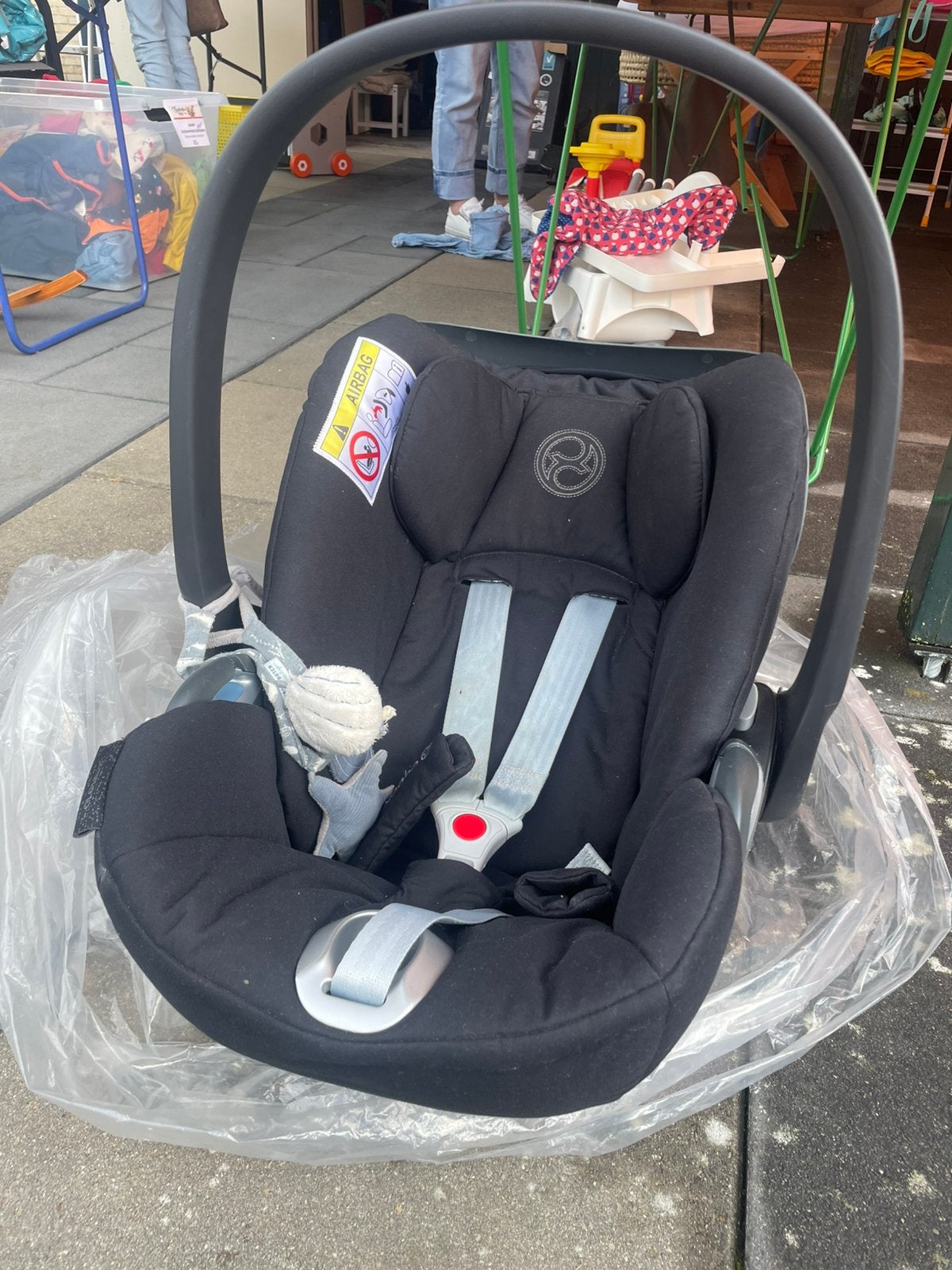 Cybex Cloud Z ISize + 2 wandelwagen Joolz adapters, Autogordel of Isofix, Gebruikt, Slaapstand, 0 t/m 13 kg