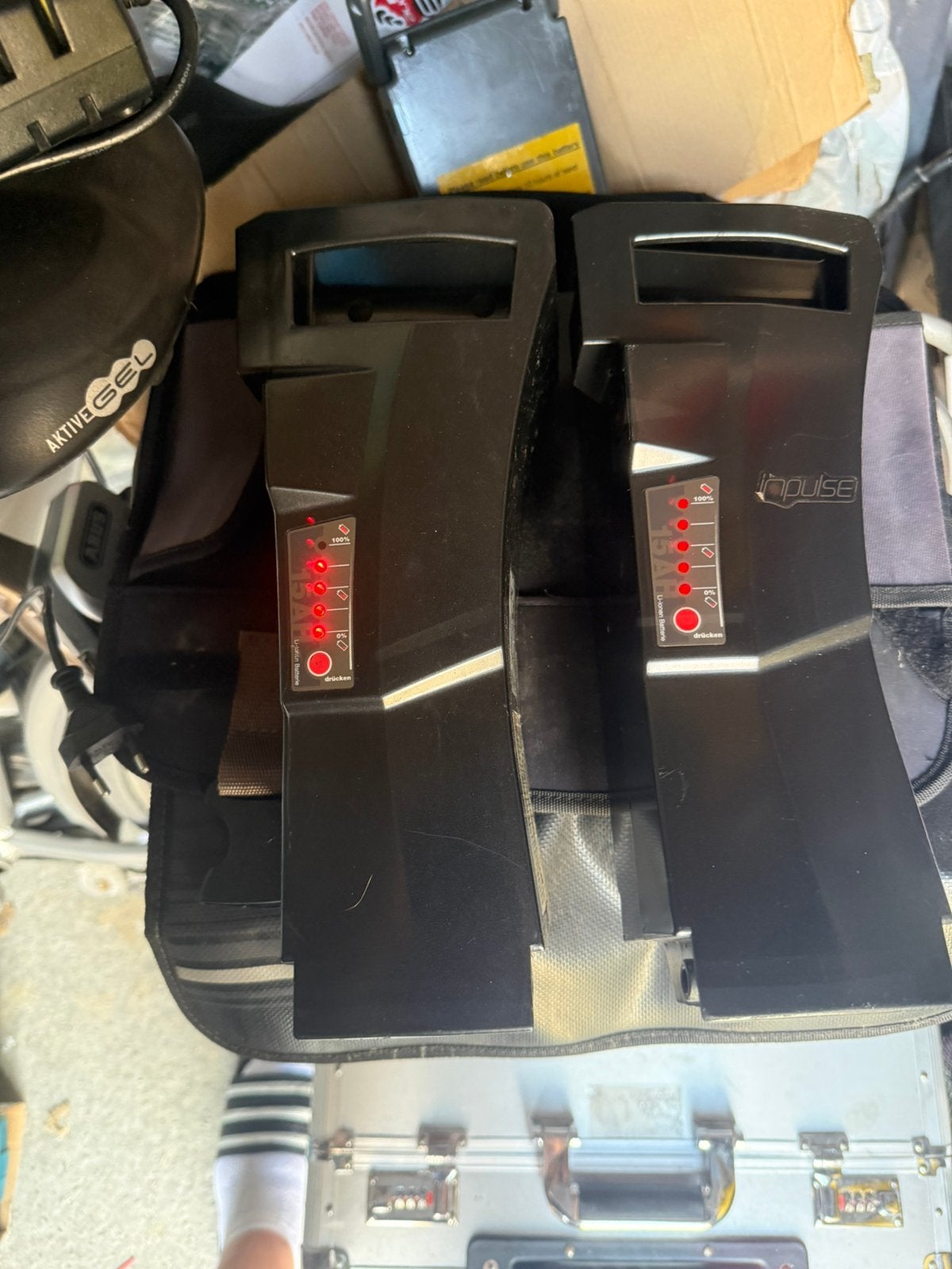2 accu’s met oplader voor Kalkhoff elektrische fiets, Fietsen en Brommers, Fietsaccessoires | Fietsaccu's, Ophalen, Gebruikt