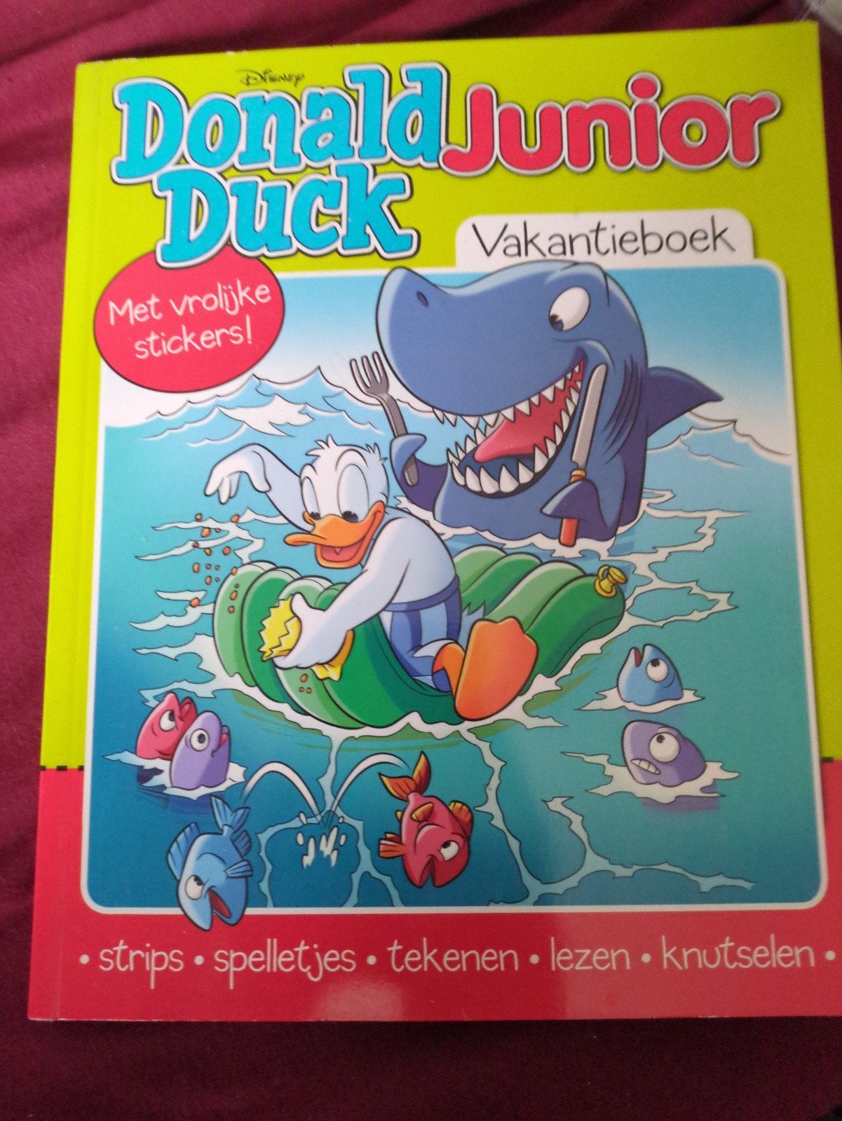 Donald Duck Junior Vakantieboek - Met stickers!, Boeken, Ophalen of Verzenden, Zo goed als nieuw, Disney, Fictie algemeen