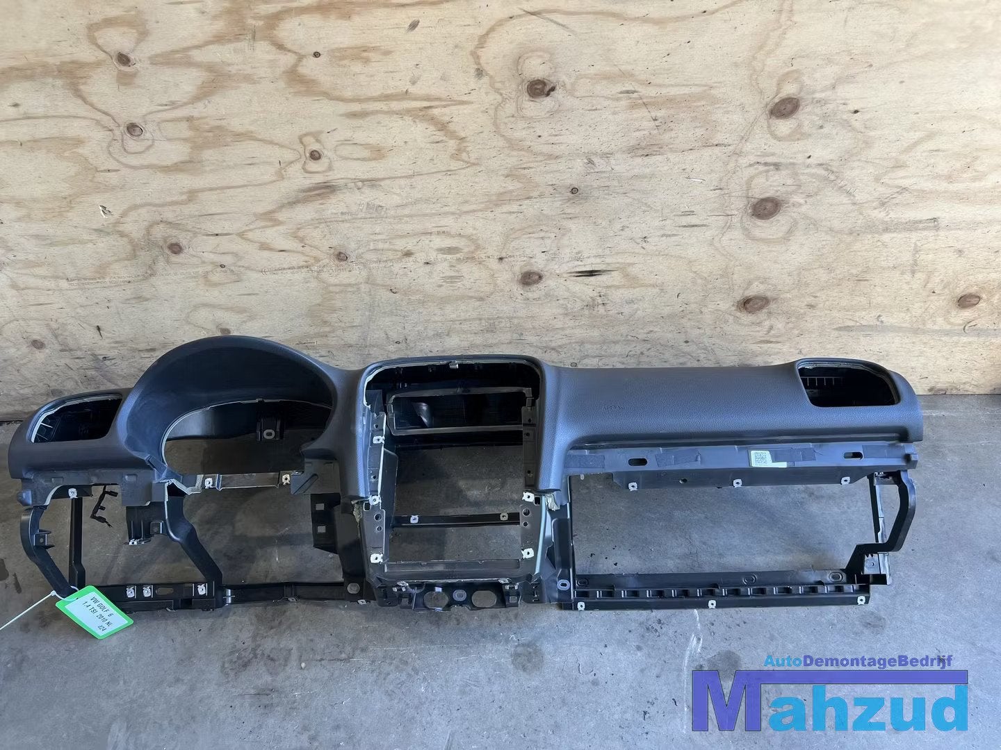 VW GOLF 6 Dashboard 2009-2013, Gebruikt, Volkswagen, Volkswagen AG, Berliner Ring 2
38440  Wolfsburg, DE