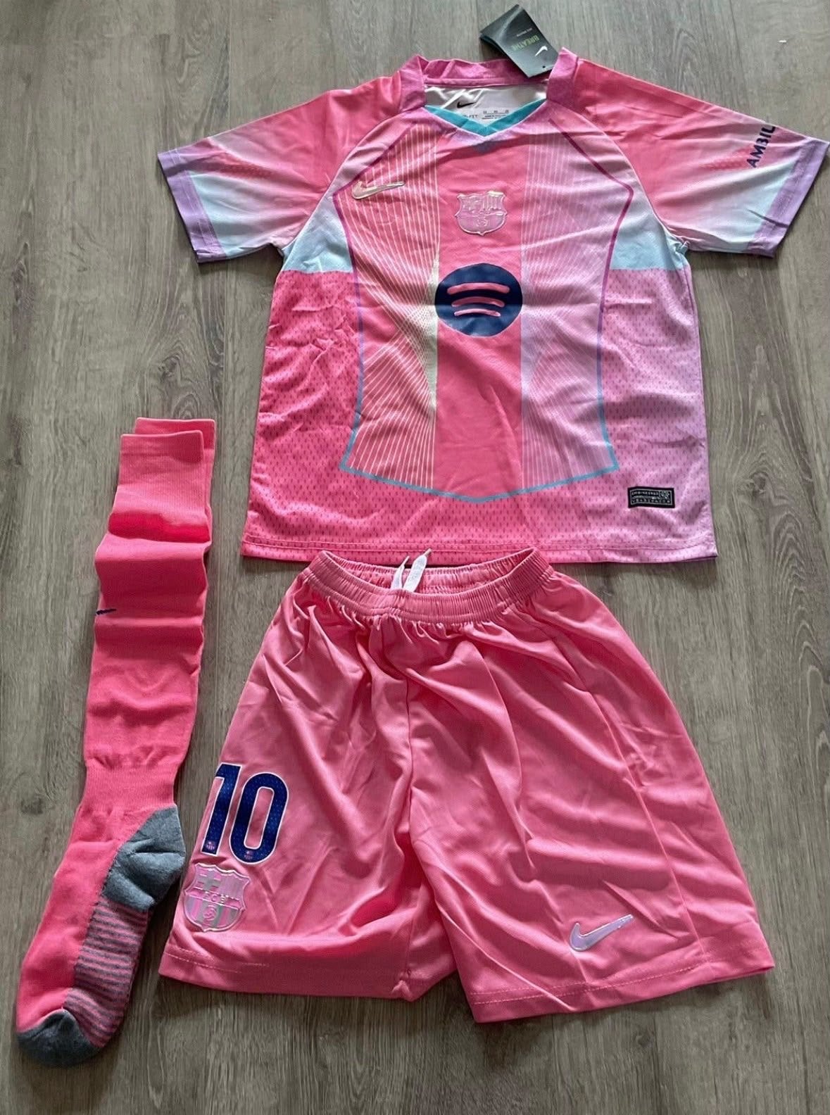 FC Barcelona Voetbaltenue Roze - Alle Maten Beschikbaar, Maat XS of kleiner, Ophalen of Verzenden, Nieuw, Set