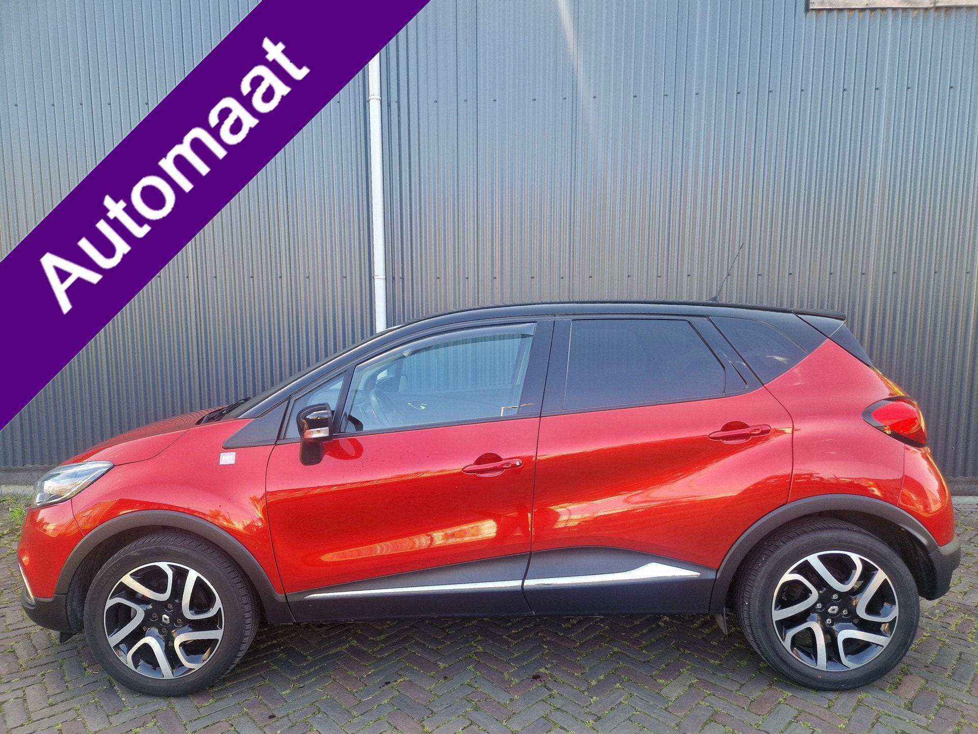 Renault Captur 1.2 TCe Helly Hansen Automaat, Climatronic,PD, Auto's, Euro 5, 4 cilinders, Leder en Stof, SUV of Terreinwagen