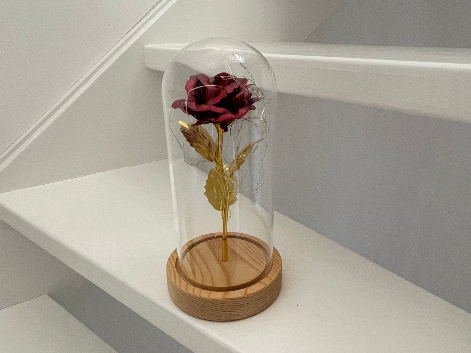 Roses of Eternity  in stolp met LED, Ophalen, Zo goed als nieuw
