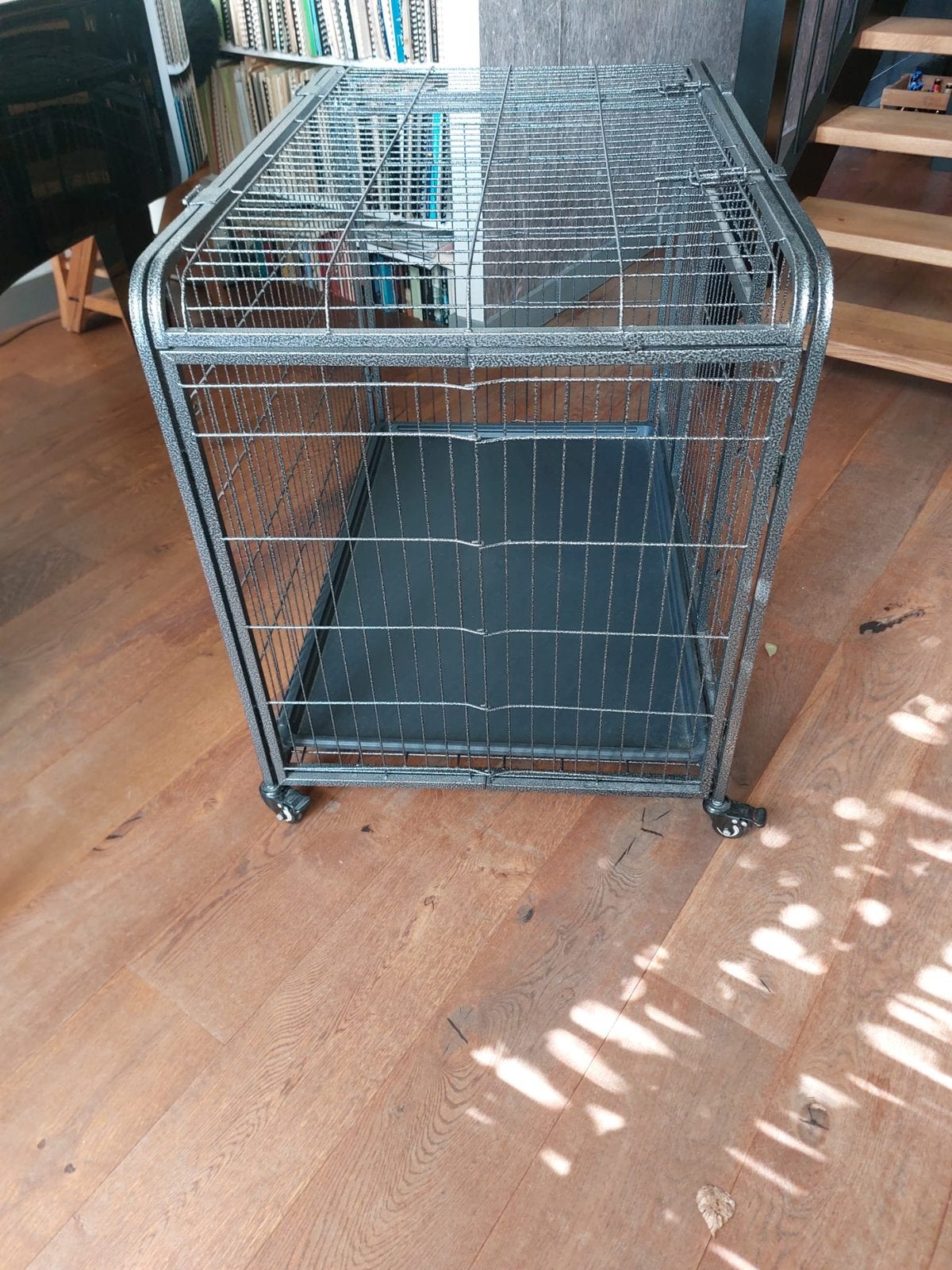 Foto 4 van Maxxpet hondenbench (110x70x78) en District 70 Crate Hoes
