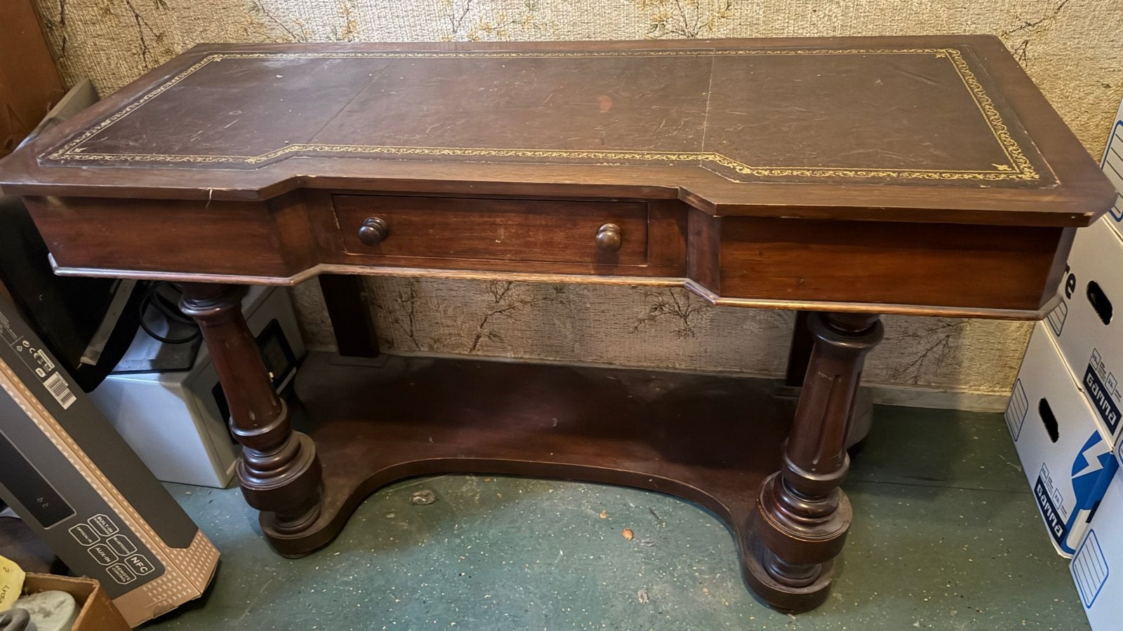 Antiek bureau met leren blad en lade, Ophalen