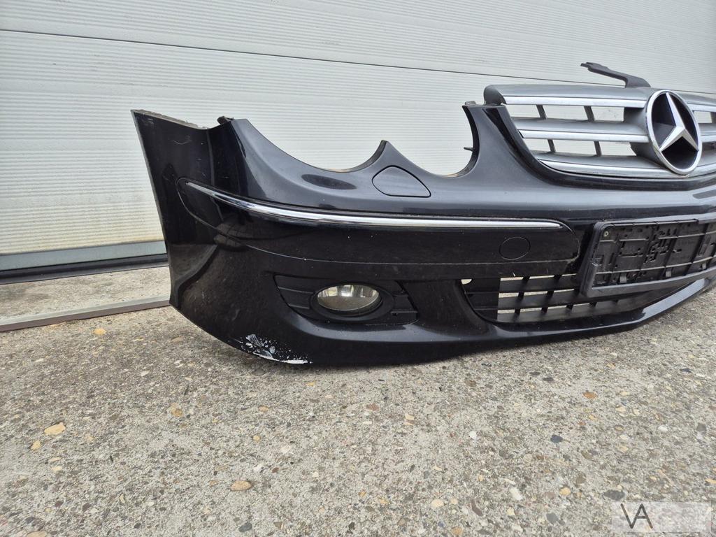 Voorbumper met grille Mercedes CLK W209 facelift +sproeiers, Gebruikt, -, Voor, Ophalen of Verzenden