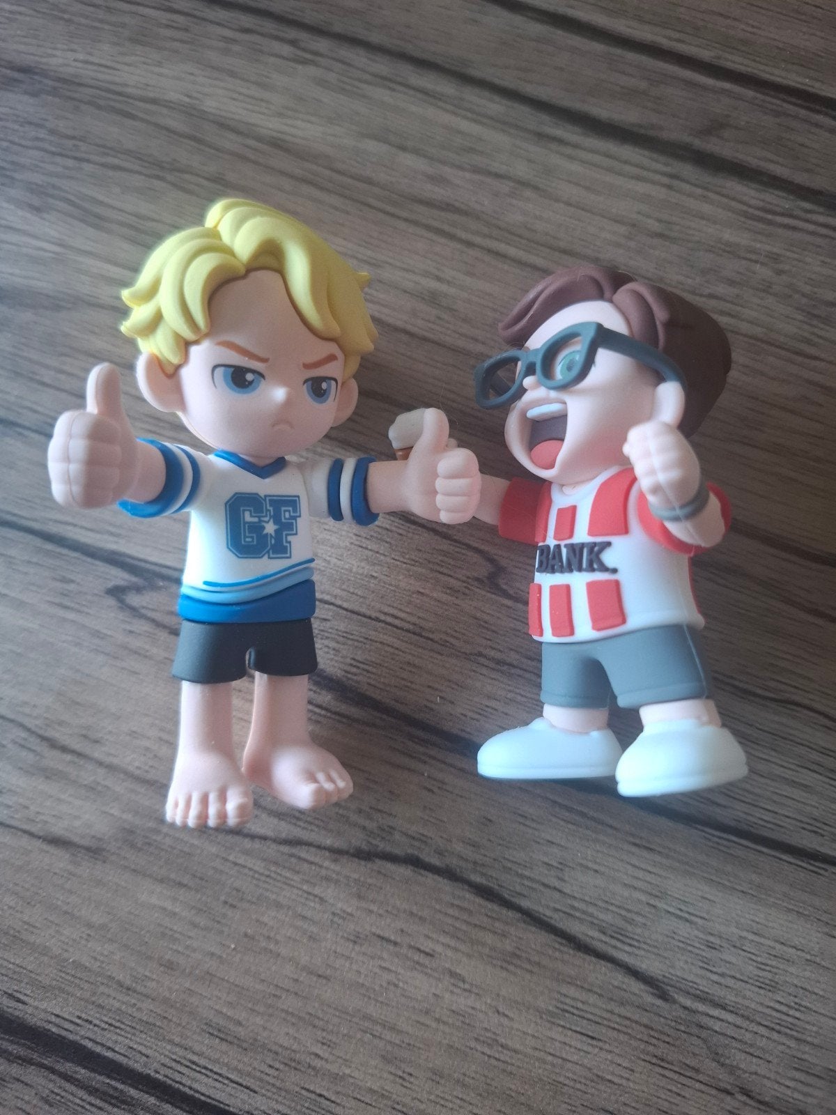 Bankzitters beeldjes te koop of ruilen voor Milo, Ophalen of Verzenden