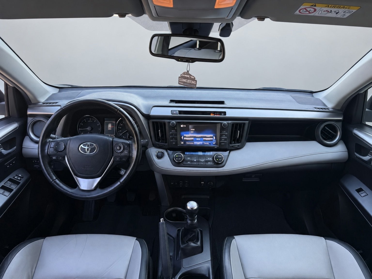 Foto 14 van Toyota RAV4 2.0 VVT-i AWD Executive
