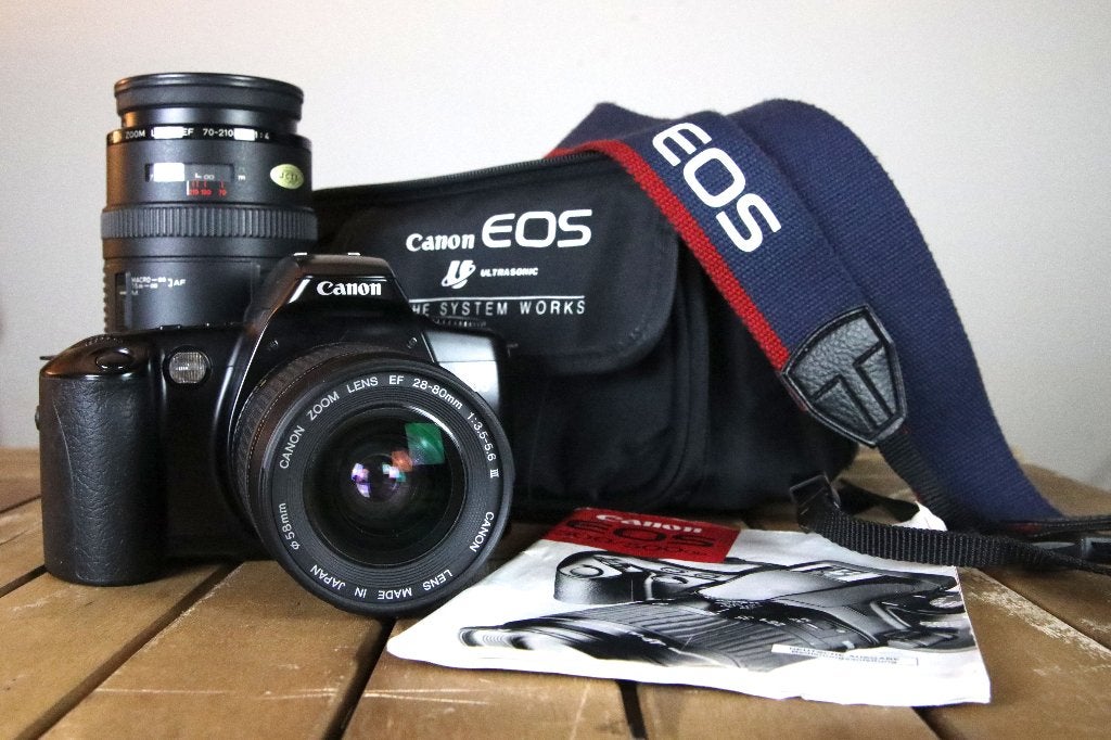 Canon EOS 500 analoge camera met tas en 2 lenzen, Ophalen of Verzenden, Gebruikt, Spiegelreflex, Canon