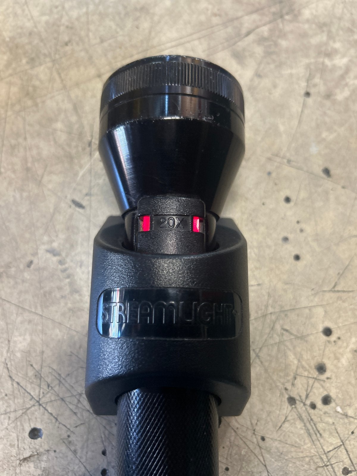 Streamlight zaklamp met oplader (zonder accu), Ophalen, Gebruikt, Accu