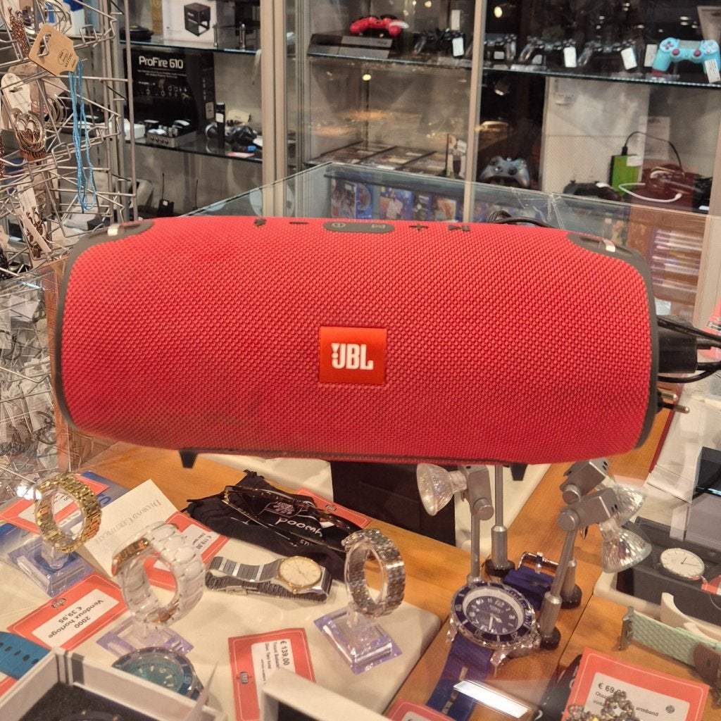 JBL extreme  rood met adapter, JBL, Zo goed als nieuw, Support@jbl.com, 400 Atlantic Street
Stamford, CT 06901
USA