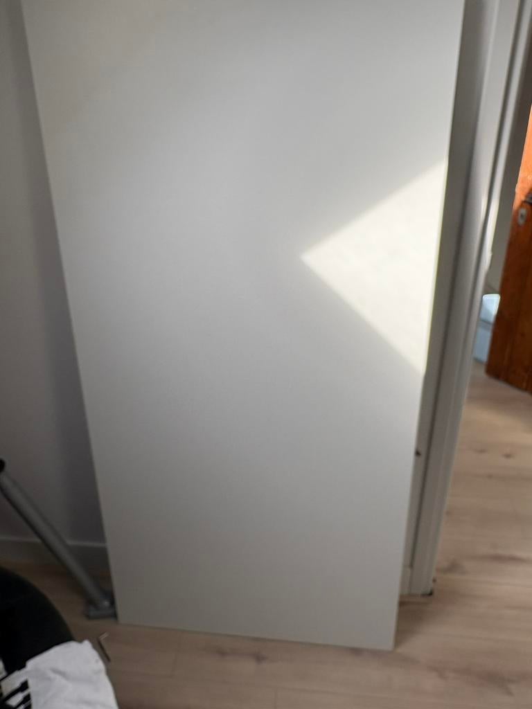 Bureau trotten ikea, Ophalen of Verzenden, Gebruikt, Magneetbord