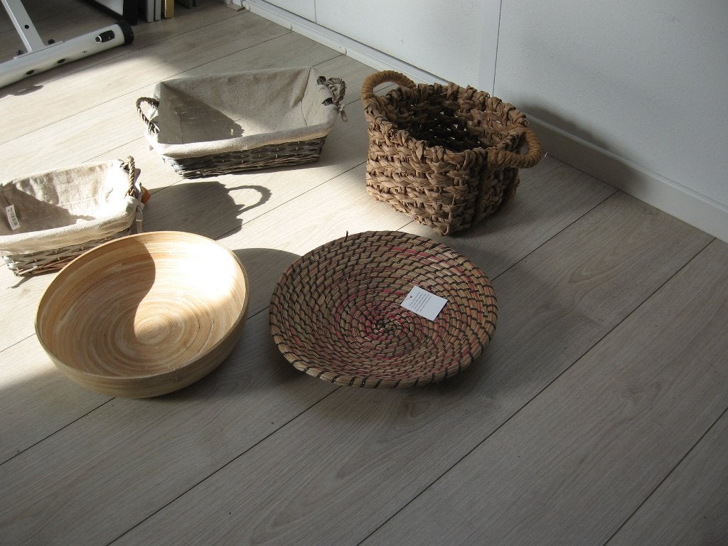 5 rieten manden schalen verschillende maten € 15,00 ., Ophalen of Verzenden, Zo goed als nieuw, Rond, Riet