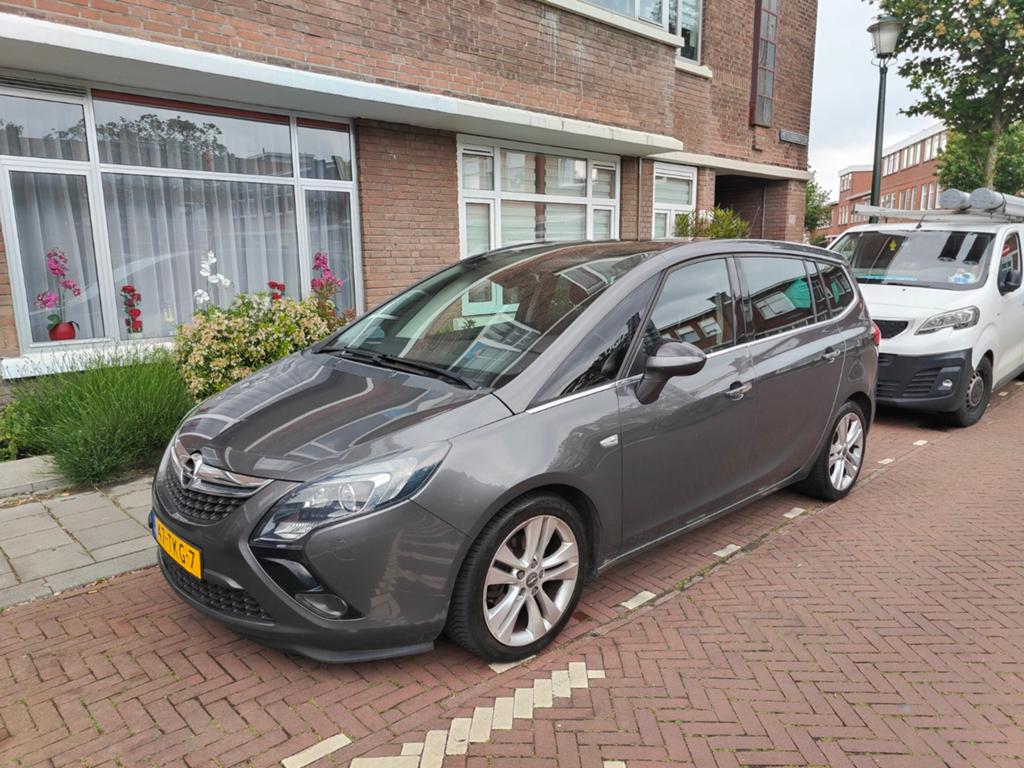 Opel Zafira 1.4 T Cosmo, nieuwe apk, Stof, 4 cilinders, Lichtsensor, Origineel Nederlands