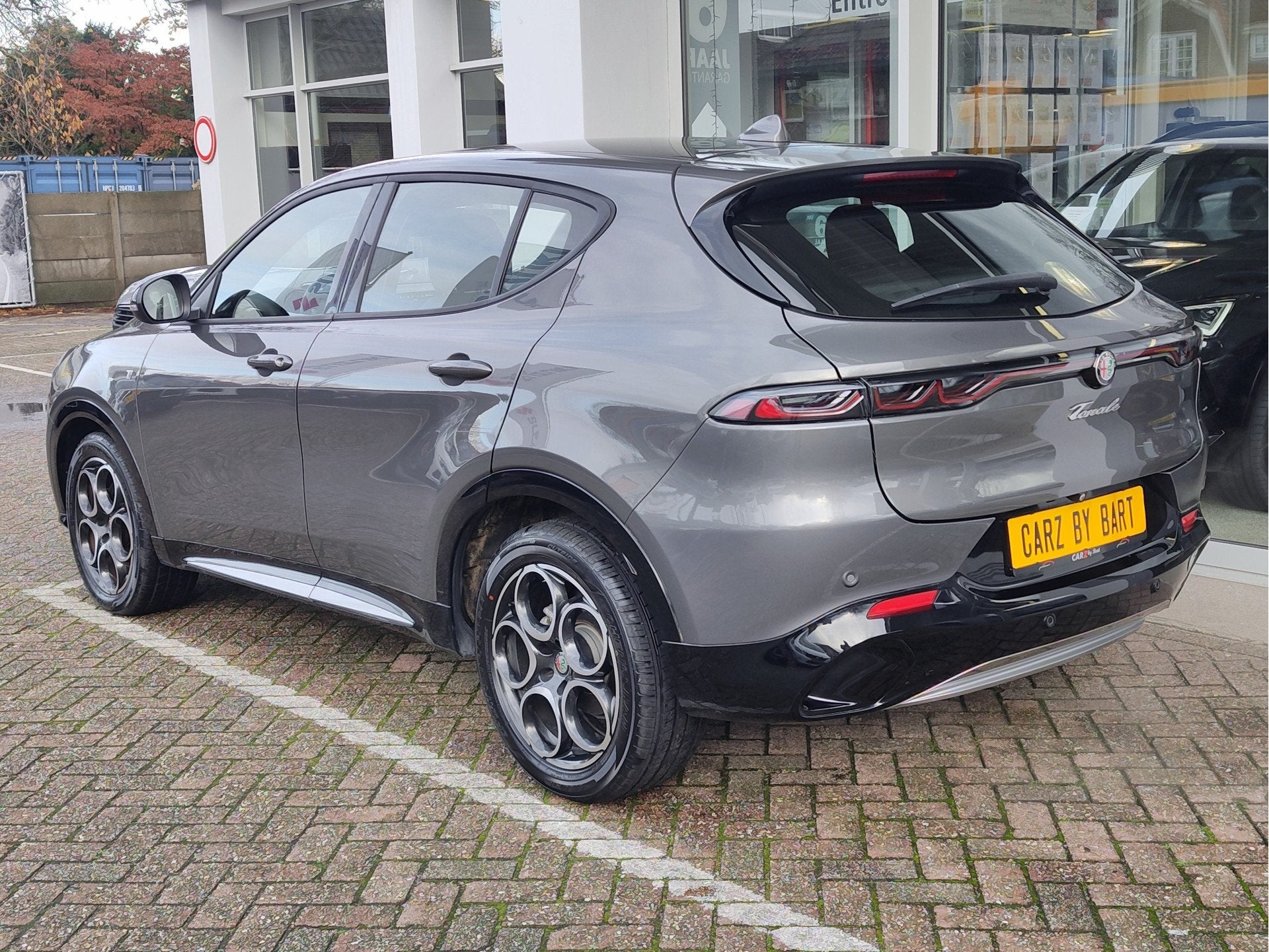 Alfa Romeo Tonale 1.5T HYBRID Ti AUTOMAAT Matrix LED | Keyle, Auto's, Gebruikt, 4 cilinders, 160 pk, Leder en Stof