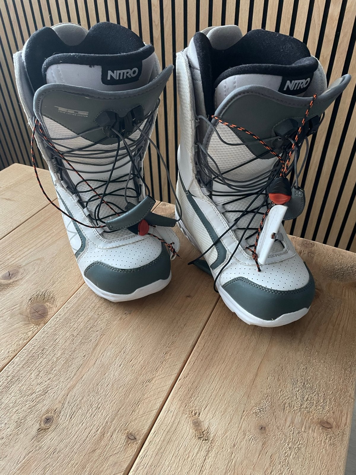 Nitro Vita SMU TLS Snowboardschoenen Dames - Maat 40 2/3, Ophalen, Zo goed als nieuw, Snowboots