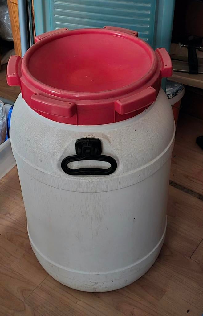 Waterkluis waterdichte kluis voerton voedselcontainer, Ophalen
