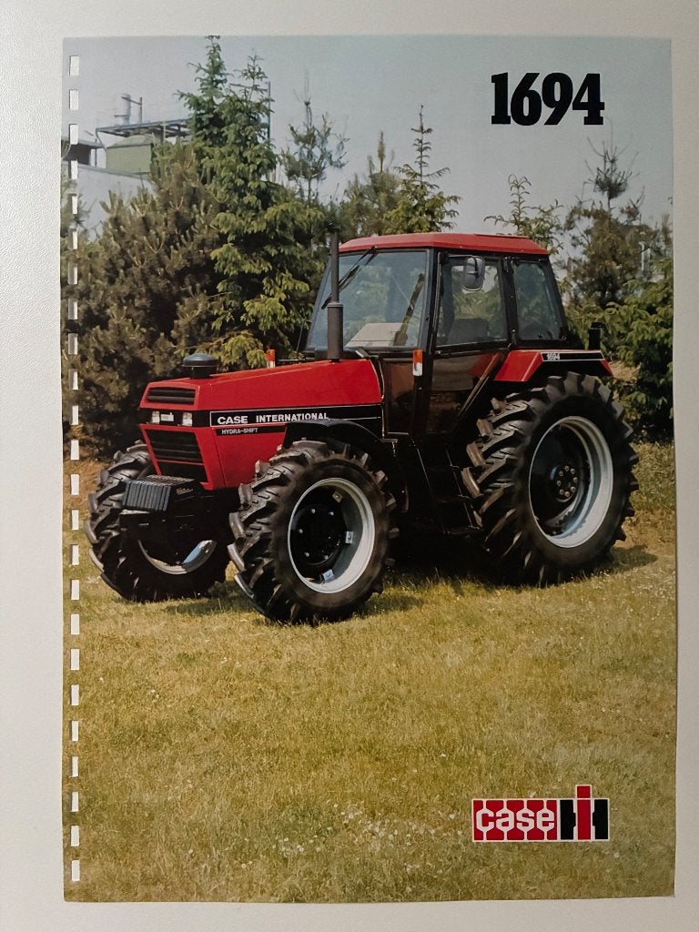 Case International 1694 trekker tractor folder brochure, Ophalen of Verzenden, Gelezen