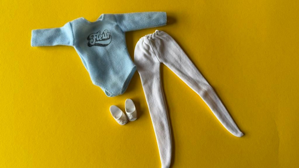 Barbie FLEUR Outfit, Ophalen of Verzenden, Gebruikt, Kleertjes