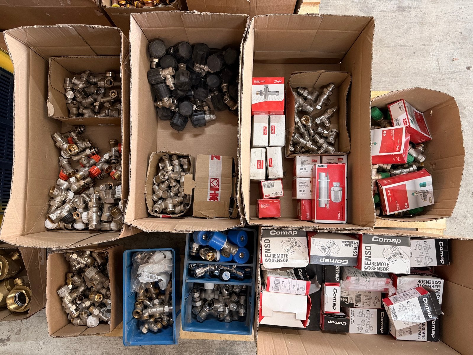 Grote partij verwarmingsonderdelen en thermostaten, Ophalen, Minder dan 30 cm, Overige typen, Nieuw