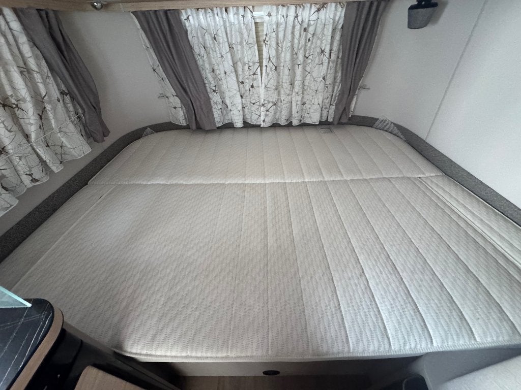 Nieuw Eriba Touring matras 140x188, Ophalen, Zo goed als nieuw