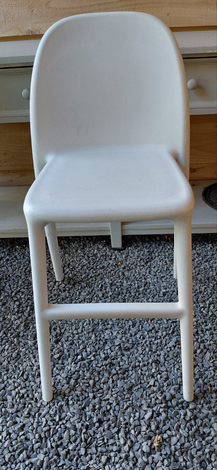 Witte kunststof stoel - Ideaal voor kinderkamer/ buiten, Huis en Inrichting, Stoelen, Ophalen, Kunststof, Gebruikt, Modern, functioneel