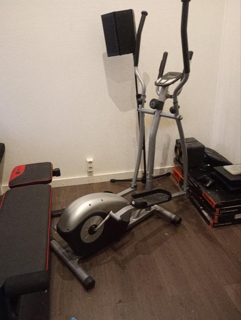 Crosstrainer zo goed als nieuw, Sport en Fitness, Fitnessmaterialen, Ophalen