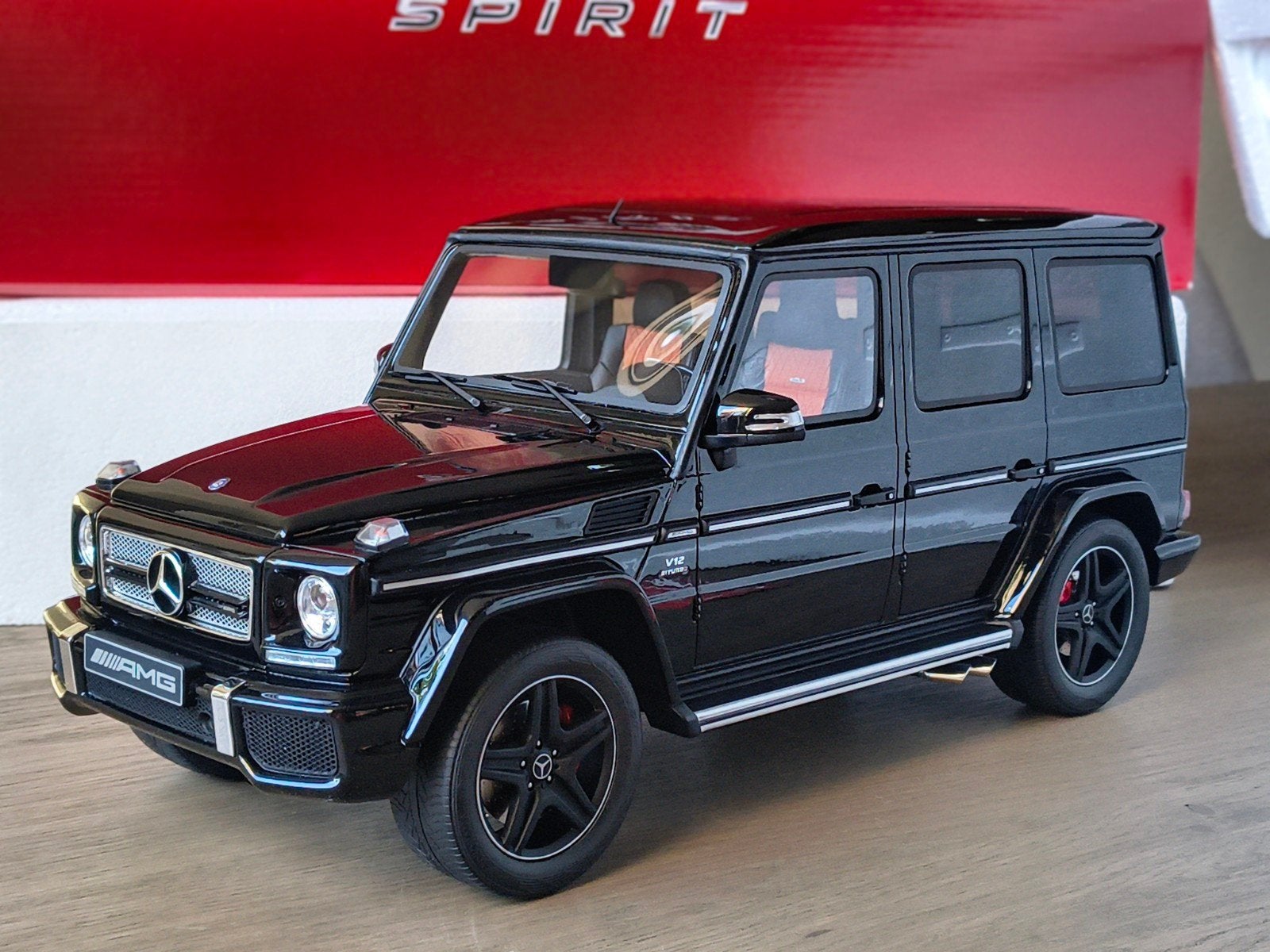 Mercedes Benz G 65 AMG V12 BITURBO 1/12 GT SPIRIT, NIEUWST. , Hobby en Vrije tijd, Modelauto's | 1:5 tot 1:12, Ophalen of Verzenden