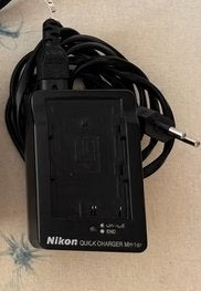nikon lader voor d70s et cet met 2 accu's zie compat lijsten, Audio, Tv en Foto, Nikon, Acculader, Nikon, Zo goed als nieuw