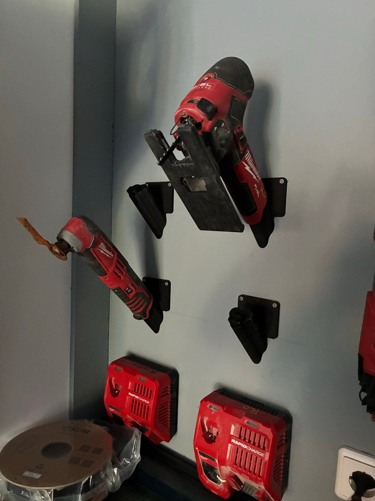 Milwaukee gereedschap ophangbeugels 3D geprint, Doe-het-zelf en Verbouw, Gereedschap | Handgereedschap, Ophalen of Verzenden, Nieuw