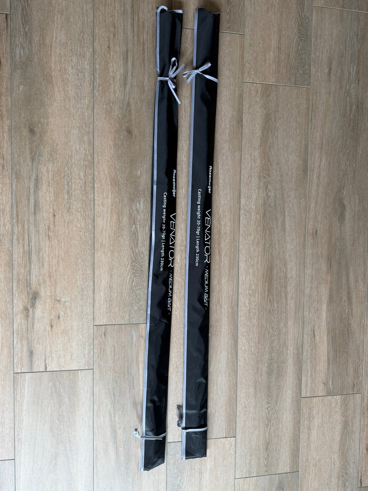 2 stuks Rozemeijer Venator Medium casting 20-70gr, 2,3 mtr, Watersport en Boten, Hengelsport | Roofvissen, Ophalen of Verzenden