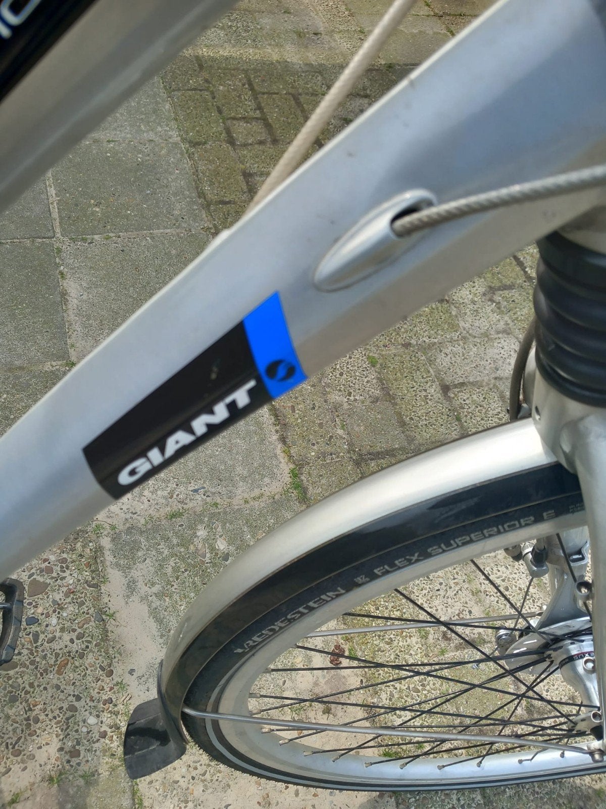 Giant Cosmo Dames Trekkingfiets., Ophalen, 28 inch, Giant, Meer dan 20 versnellingen