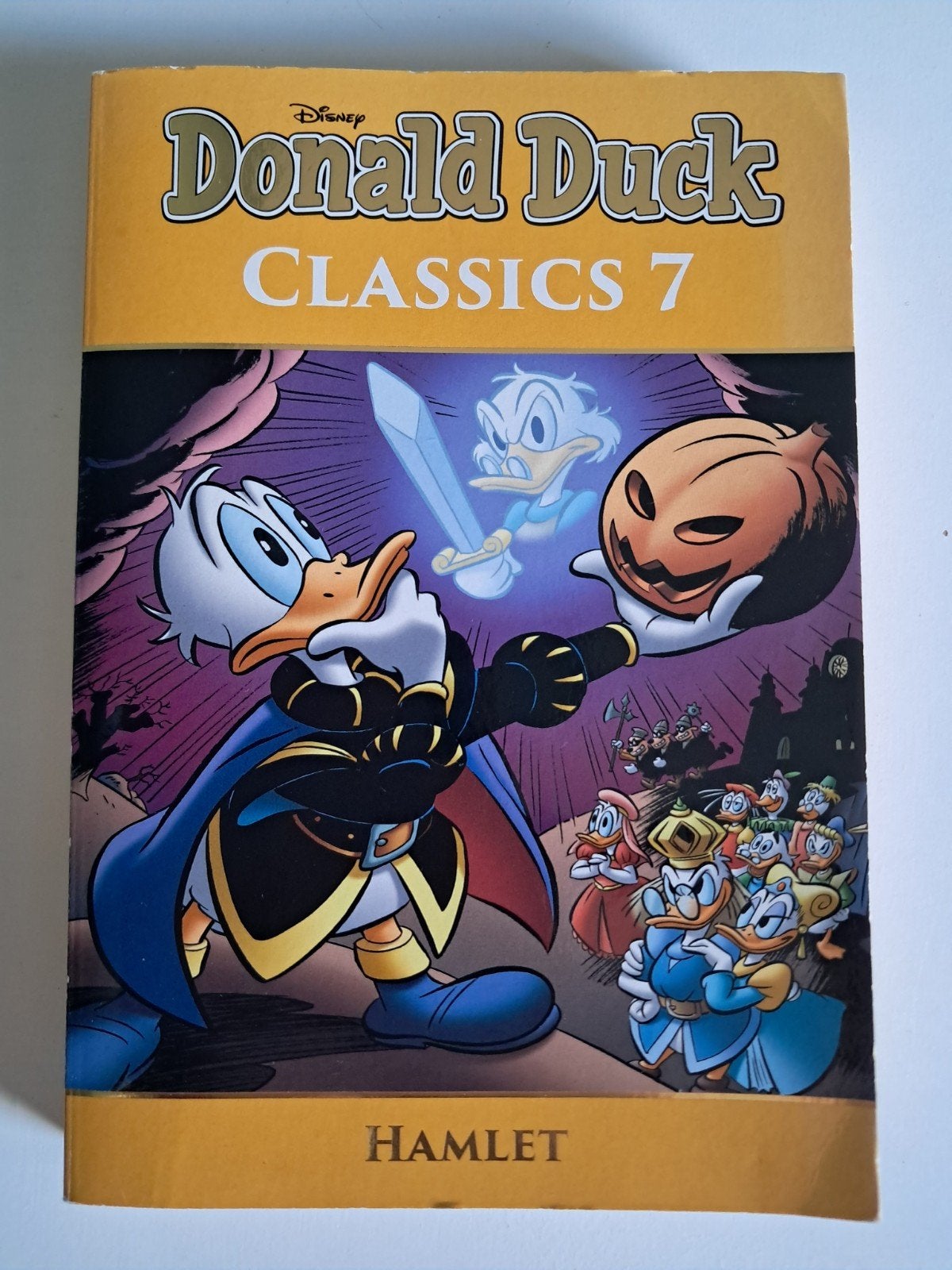 Donald Duck Classics 7: Hamlet - Zo goed als nieuw, Boeken, Eén stripboek, Ophalen of Verzenden, Zo goed als nieuw