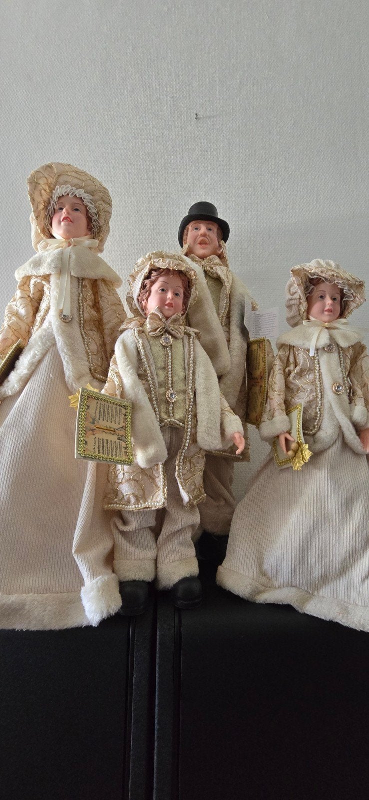 4-delige Victoriaanse kerstzangersset, Ophalen of Verzenden, Zo goed als nieuw