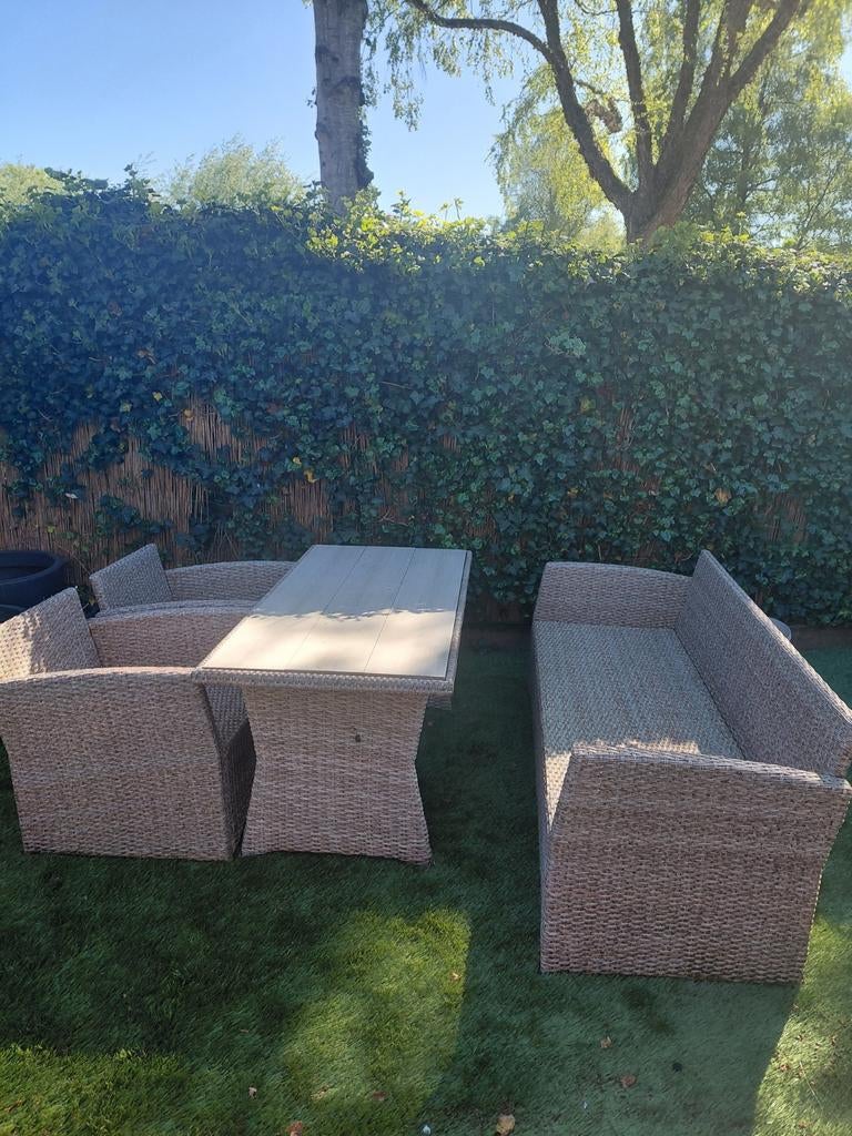 Loungeset met bank, stoelen en tafel (kussens defect), Tuin en Terras, Tuinsets en Loungesets, Ophalen of Verzenden, Gebruikt