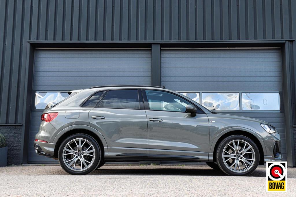 Audi Q3 45 TFSI Quattro 3x S-Line /LED/PANODAK/SFEERVERL/360, Automatische klimaatregeling, Gebruikt, Huisgarantie, 14 km/l