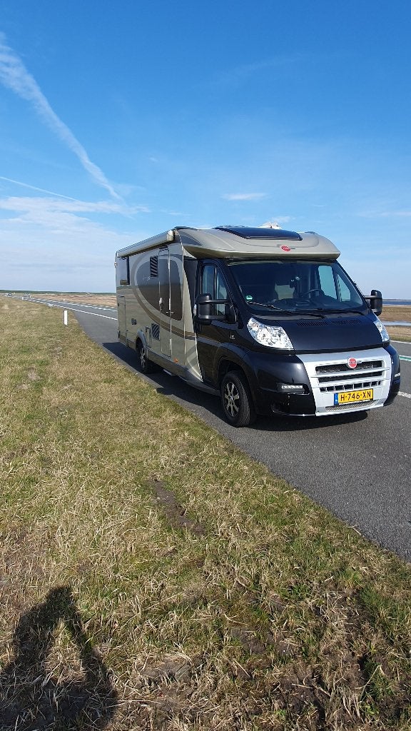 Bürstner Camper te huur voor 2 personen (vanaf 26 jaar), Koelkast, Ringverwarming, Fiat, Fiat