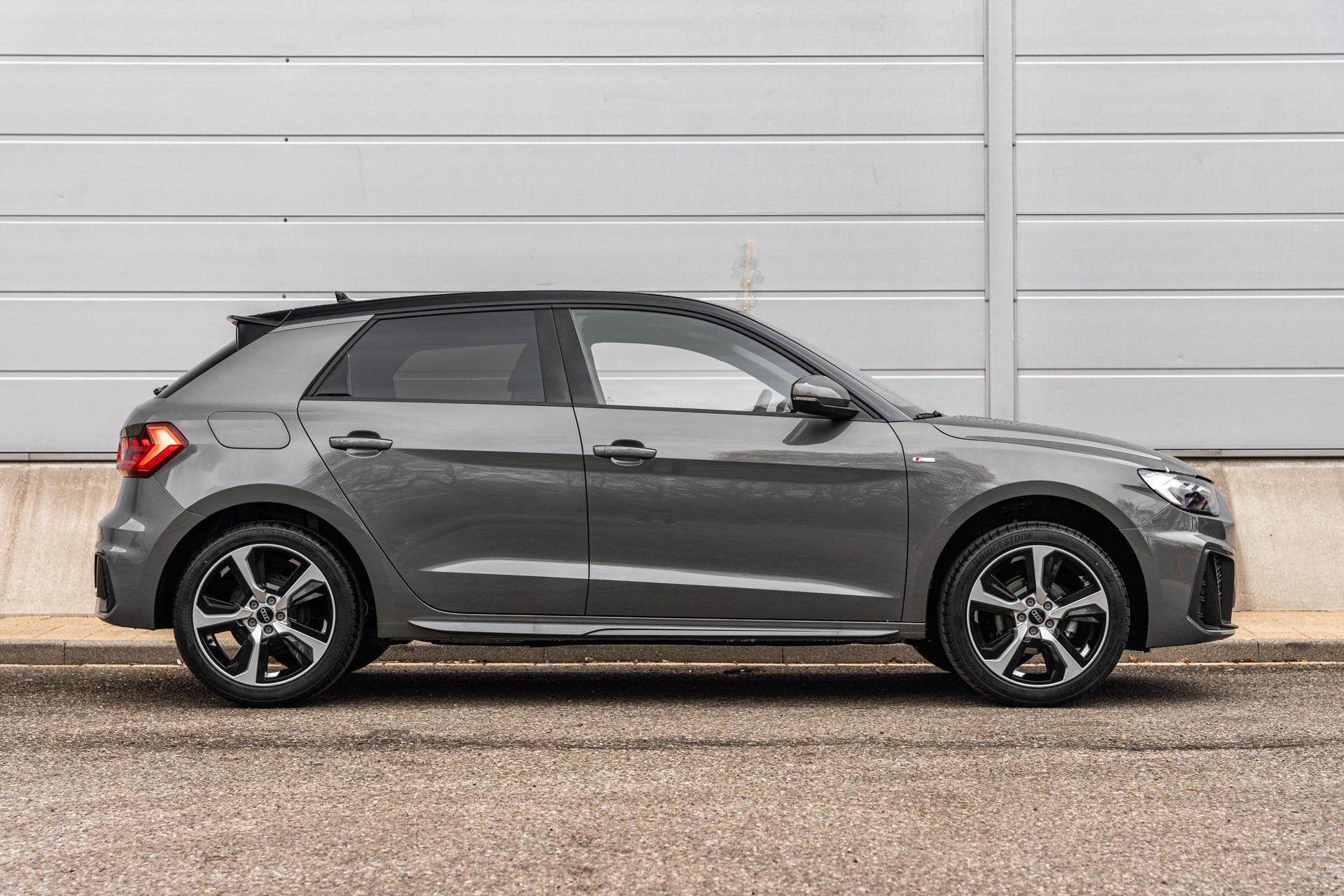 Audi A1 Sportback 25 TFSI 95pk S edition S-tronic | LMV 17'', Auto's, 12 maanden, A1, 95 pk, Leder en Stof