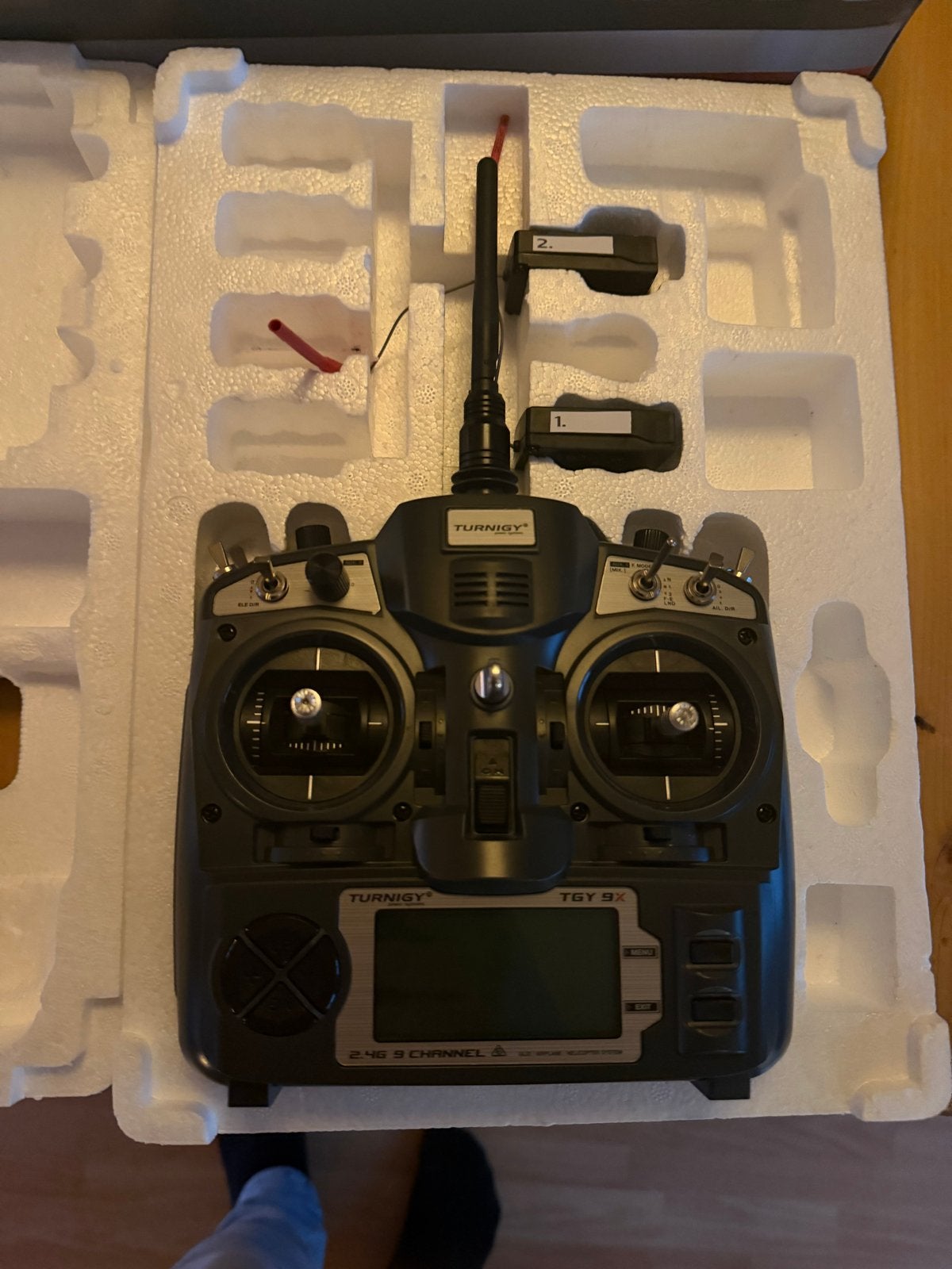 Turnigy 9X 2.4G 9-kanaals zender met ontvanger, Ophalen of Verzenden, Zo goed als nieuw