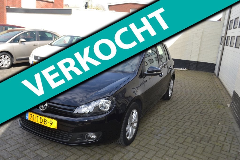 Volkswagen Golf 1.2 TSI Trendline BlueMotion 2x op voorraad, Voorwielaandrijving, Stof, Gebruikt, Zwart