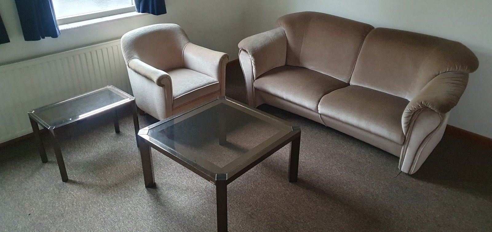 oud roze fauteuil, bank, salontafel en bijzettafeltje gratis, Ophalen, Gebruikt, Stof